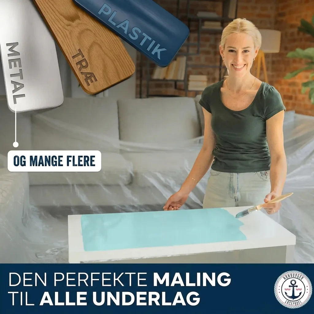 Alsidig maling til alle overflader: metal, træ, plast. Kvinde maler bord i lyseblå nuance.